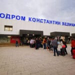 aerodrom-konstantin-veliki-nis-putnici-foto-nenad-nesovic-n2