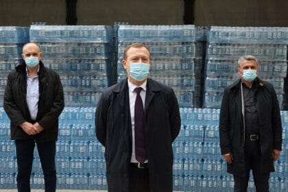 nis-donacija-jazak-voda-opsta-bolnica-cacak-pavel-kandalincev