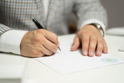 pisanje-dokument-olovka