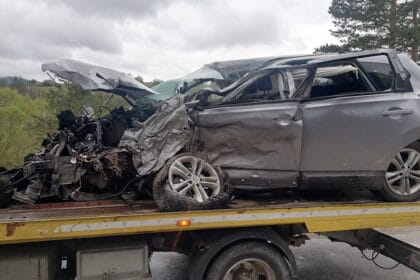 saobracajna-nesreca-kremna-smrskan-auto