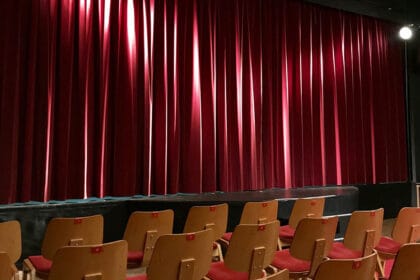 pozoriste-bina-scena