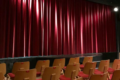 pozoriste-bina-scena