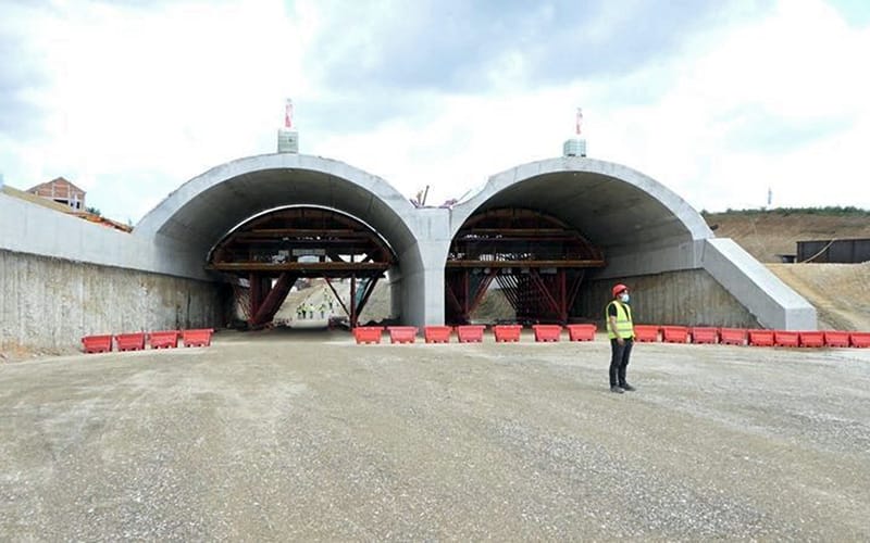 tunel-trbusani-auto-put