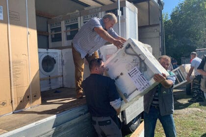 komesarijat-za-izbeglice-donacija-bele-tehnike-banija-2