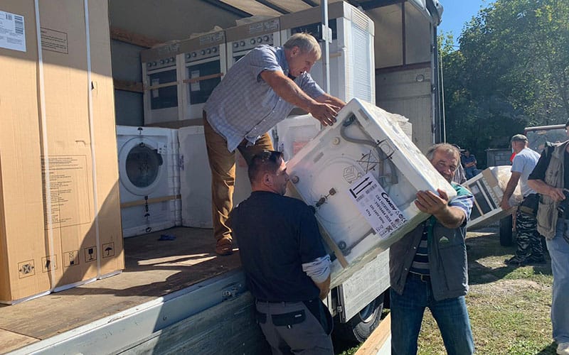 komesarijat-za-izbeglice-donacija-bele-tehnike-banija-2