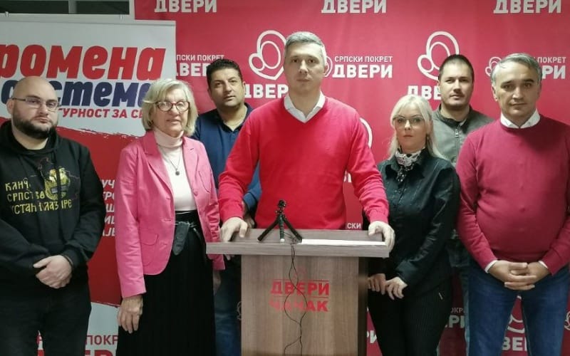 bosko-obradovic-dveri