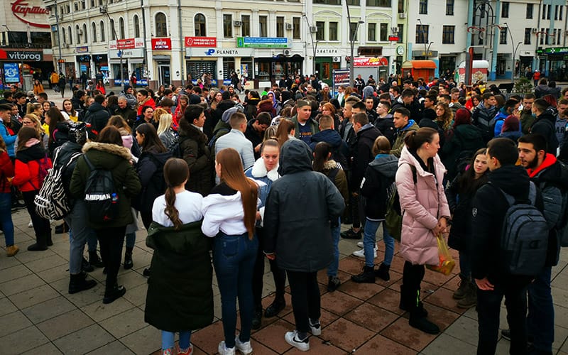 protest-cacanskih-srednjoskolaca-protiv-iskopavanja-litijuma-1