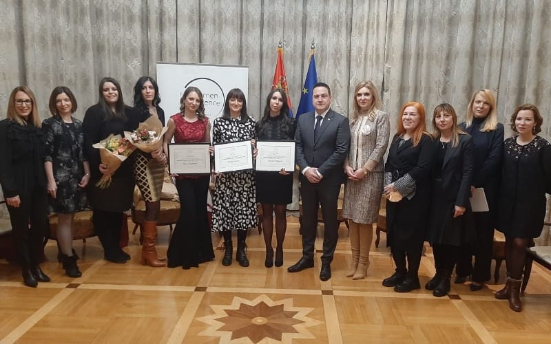 za-zene-u-nauci-mlade-naucnice-stipendije