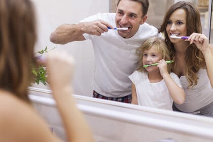 porodica-pranje-zuba