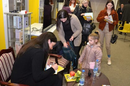 promocija-knjige-kod-nas-se-kaze