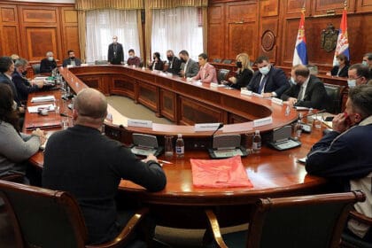 sastanak-premijerka-nezadovoljni-gradjani-eksproprijacija