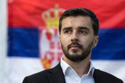 savo-manojlovic-kreni-promeni