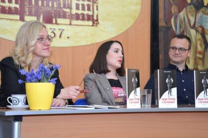 milica-rosic-pre-cacanskim-gimnazijalcima-2