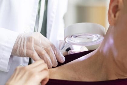 pregled-koze-doktor-pacijent