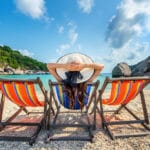 plaza-more-lezaljke-devojka