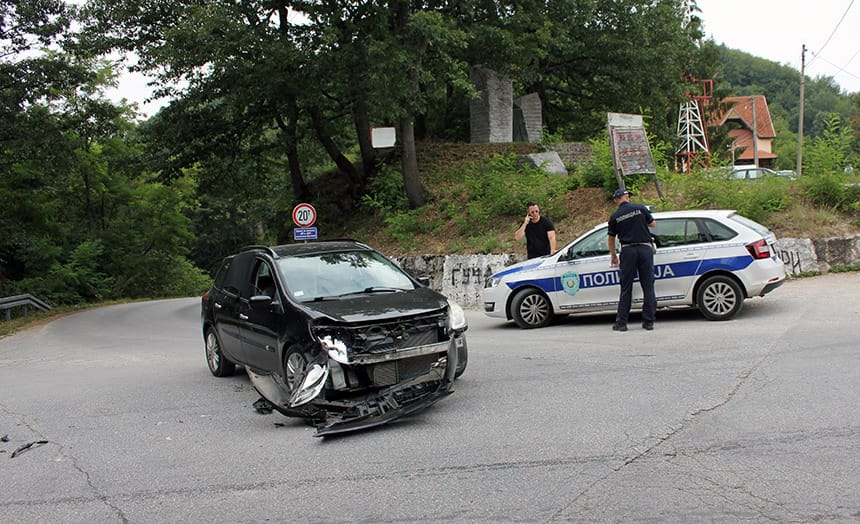 saobracajna-nezgoda-udes-grab-guca-foto-nenad-nesovic-n2-1