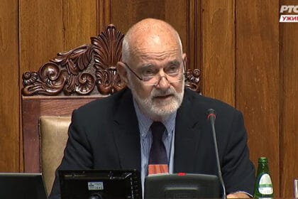 vladeta-jankovic-skupstina-srbije