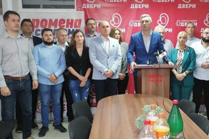 dveri-bosko-obradovic-izborni-stab