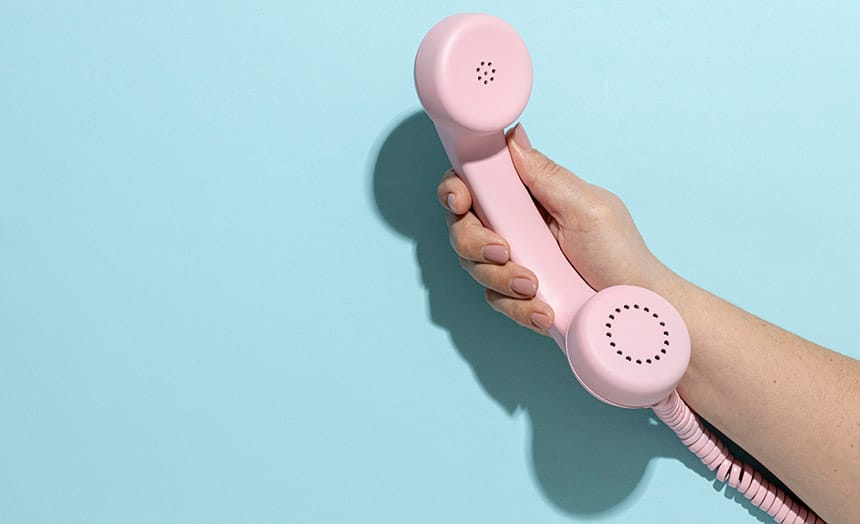 telefonska-slusalica-u-ruci