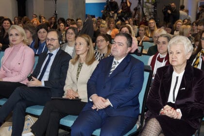 nacionalna-konferencija-navijamo-za-roditeljstvo