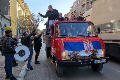 bozicna-voznja-cacak-2023-foto-nenad-nesovic-n2 (21)