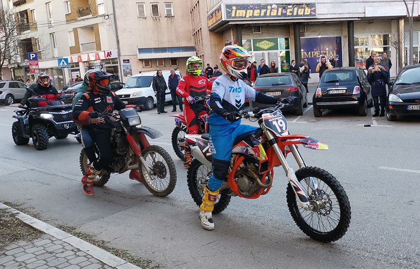 • N2 portal bozicna-voznja-cacak-2023-foto-nenad-nesovic-n2 (24)