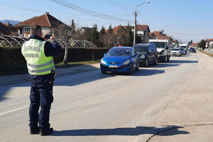 saobracajna-nezgoda-policajac
