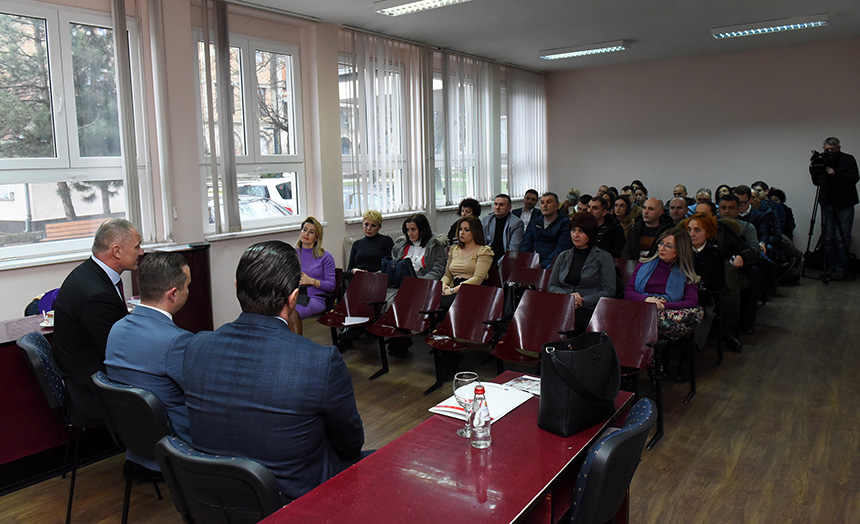 panel-diskusija-mirno-resavanje-radnih-sporova-cacak