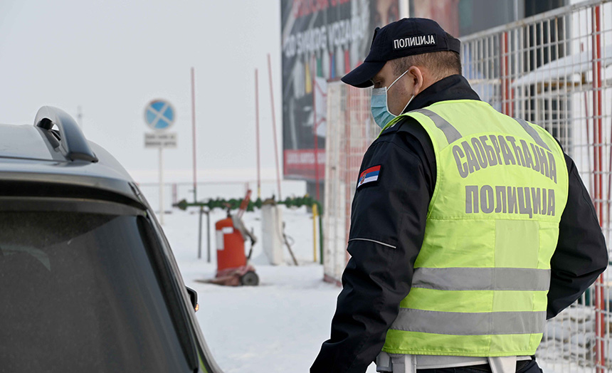 saobracajni-policajac