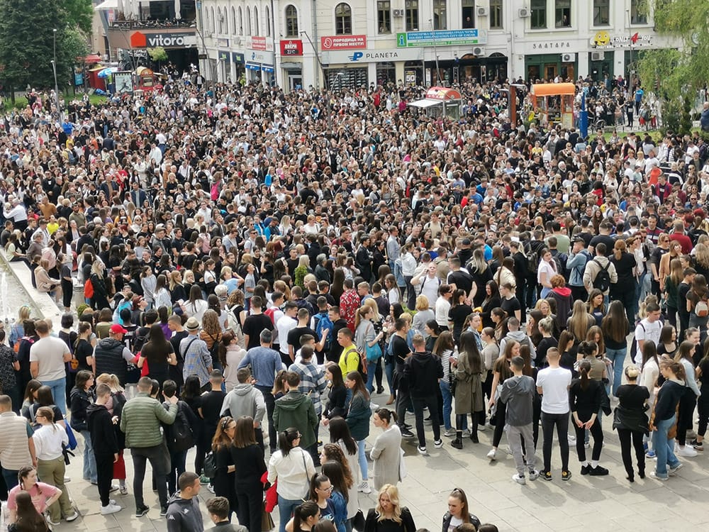 cacani-odali-pocast-nastradalima-u-os-vladislav-ribnikar-foto-nenad-nesovic-n2 (4)