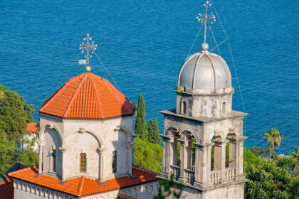 herceg-novi-crkva-more