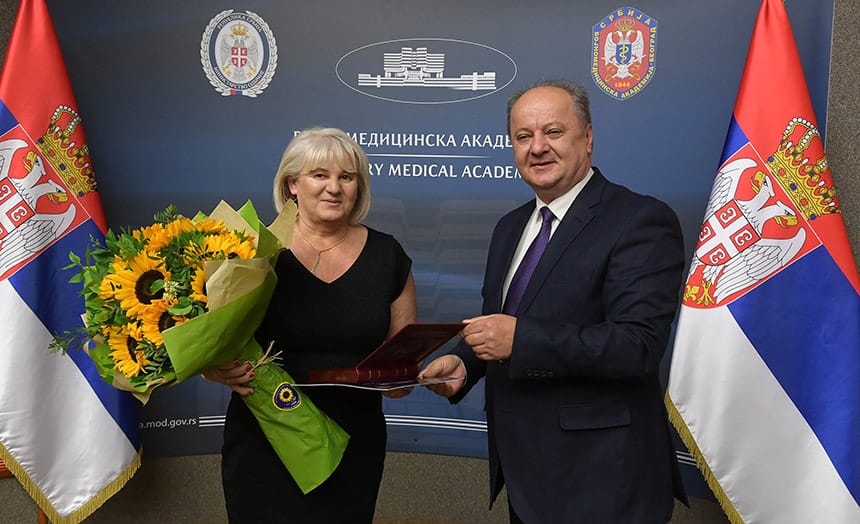 vma-medjunarodni-dan-sestrinstva-medalja-najboljoj-sestri-dubravka-obradovic