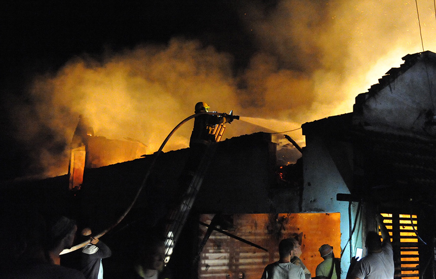 nevreme-srbija-vatrogasci-pozar-gasenje