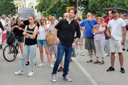 peti-protest-u-cacku-foto-nenad-nesovic-n2