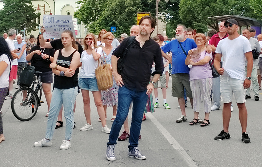 peti-protest-u-cacku-foto-nenad-nesovic-n2
