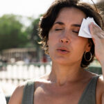 zena-brise-znoj-vrucina