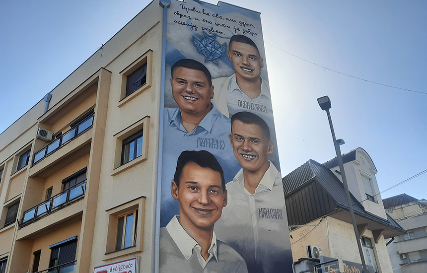 mural-trg-cacak-nastradali-mladici