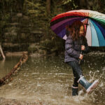 devojcica-sa-kisobranom