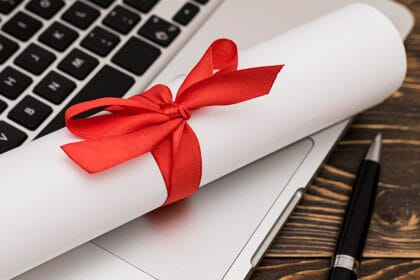 diploma-masnica-laptop