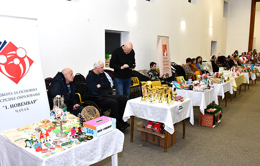 humanitarna-prodajna-izlozba-mojih-ruku-delo-3