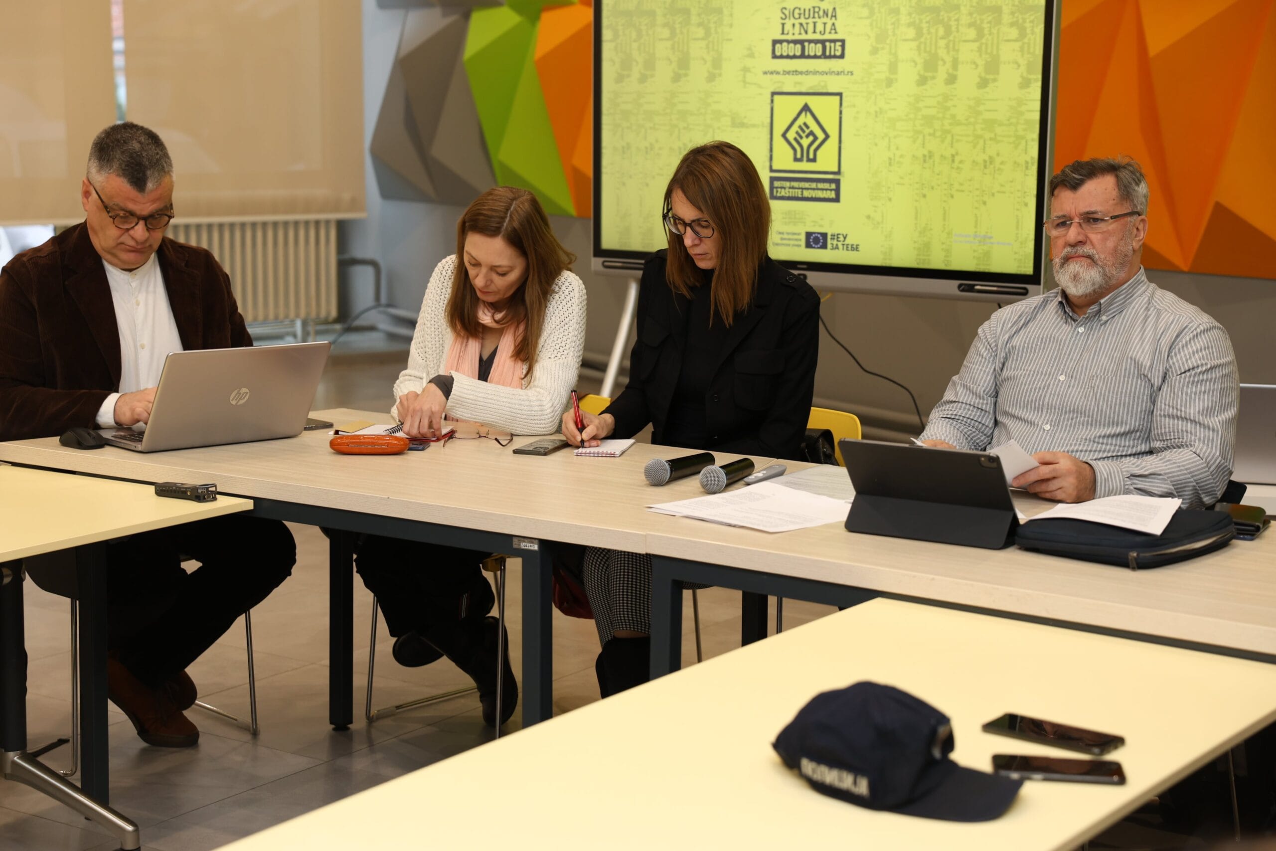 srg-za-bezbednost-novinara-sastanak-cacak (1)