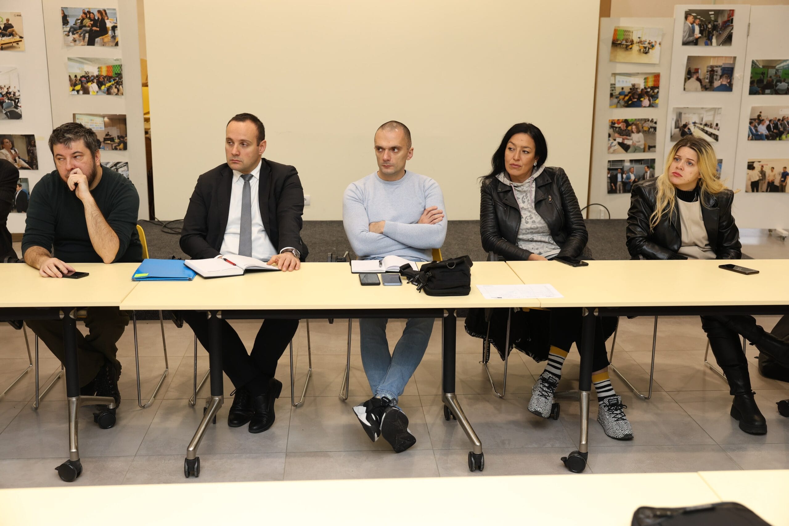 srg-za-bezbednost-novinara-sastanak-cacak (4)