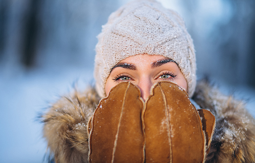 • N2 portal devojka-rukavice-kapa-zima