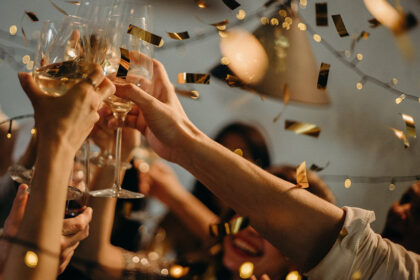 proslava-case-pice-nazdravljanje