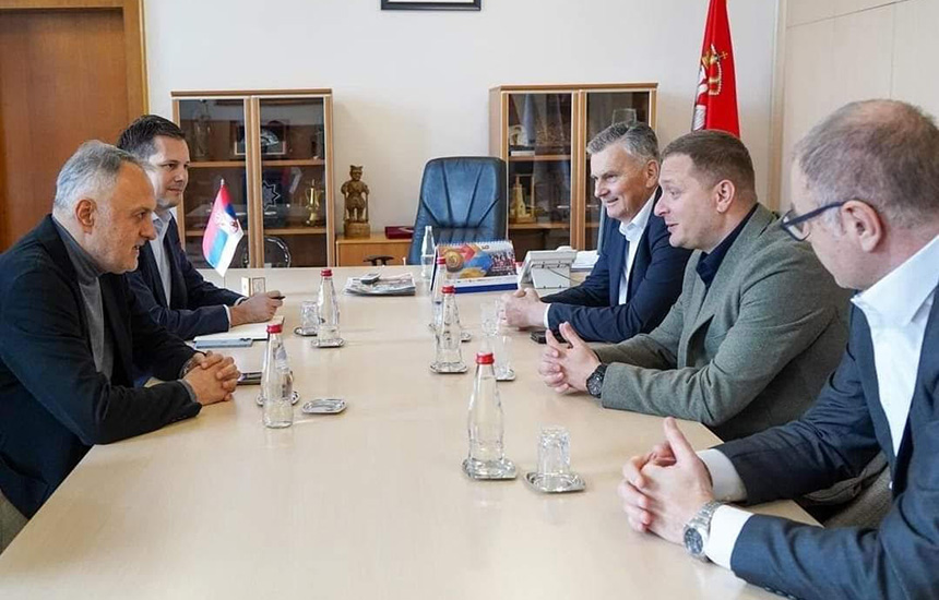 ministar-sporta-zoran-gajic-i-predsednik-opstine-cajetina-milan-stamatovic