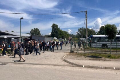 autobusi-cacak-miting-vucic (2)