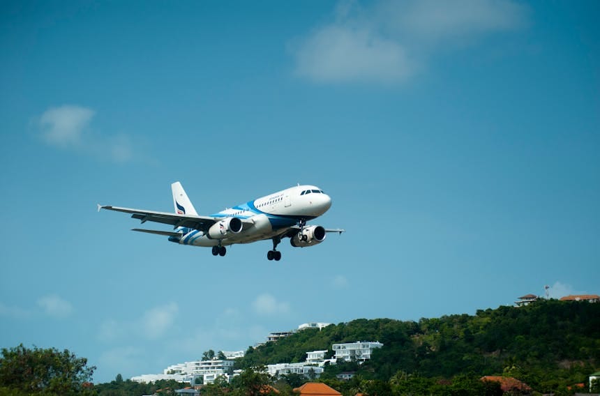 avion-u-letu