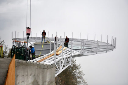 stakleni-vidikovac-na-kablaru-radovi-1