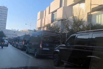 jake-policijske-snage-uoci-protesta-u-novom-sadu