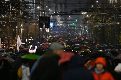 protest-opozicije-ispred-vlade-srbije
